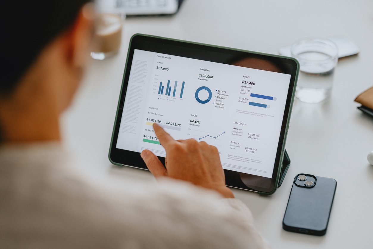 Dashboards & Reporting 2